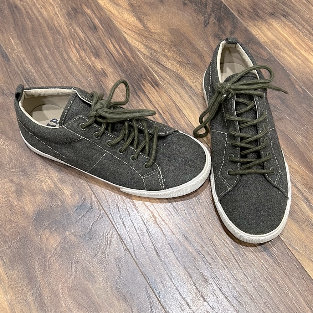 Boys olive dress shoe